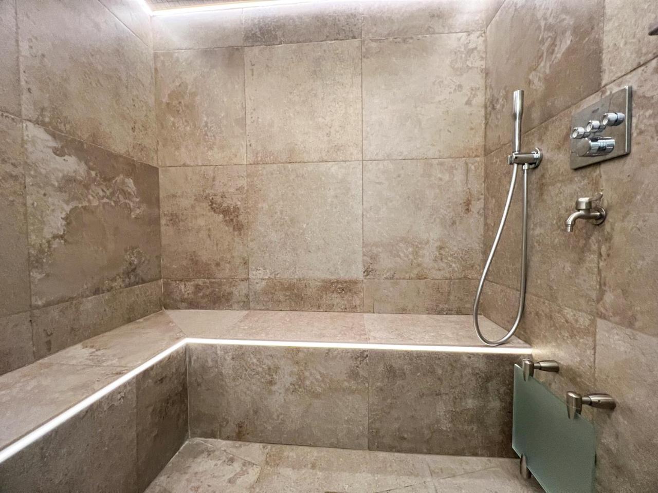 Le Switch Souplex Avec Hammam Privatif Apartment Lille Exterior photo